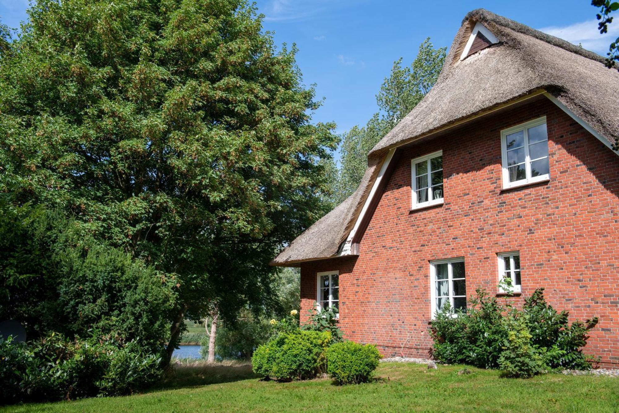 Reetdachhaus Eiderblick Villa Breiholz Exterior photo
